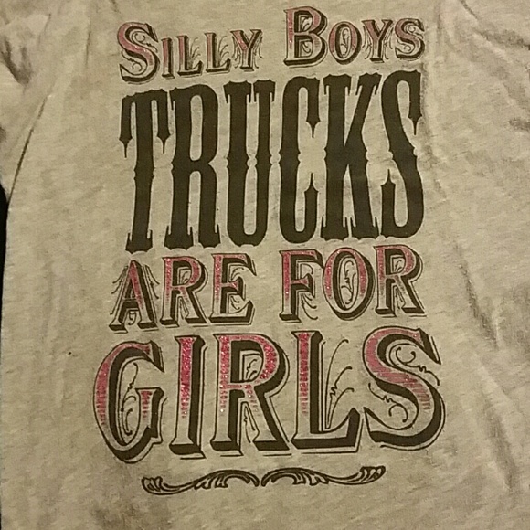 Trucks are for girls top - Picture 2 of 4